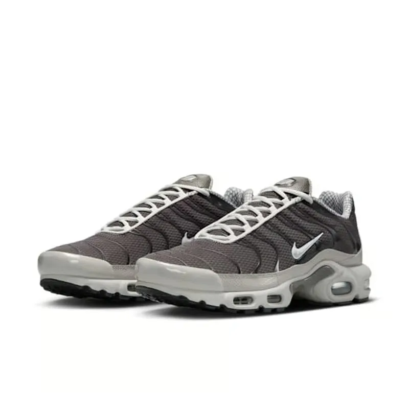 NIKE AIR MAX PLUS IB7679-200 YEAR OF THE SNAKE GREY